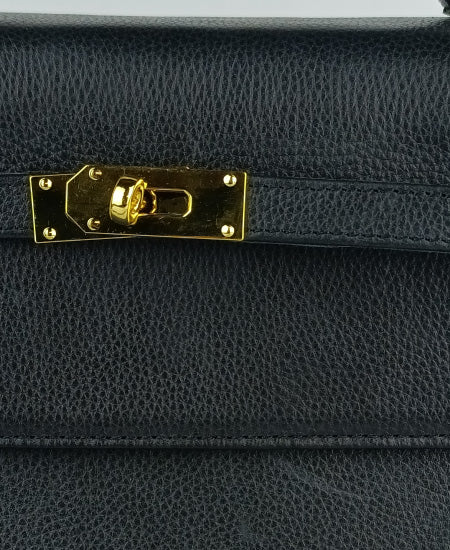 Hermes Kelly Handbags Mate Black in Original Leather