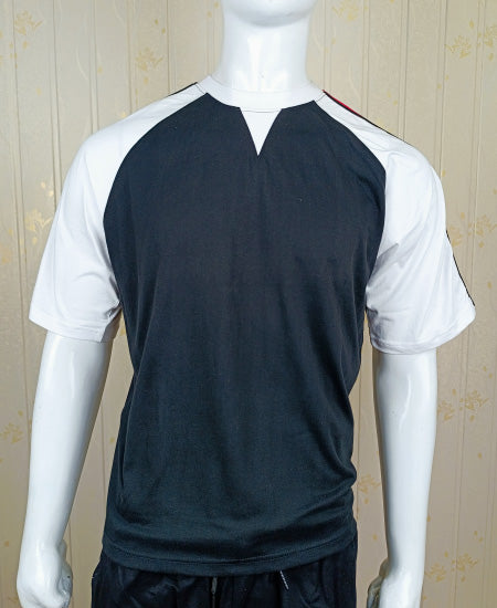 Adidas T-Shirt