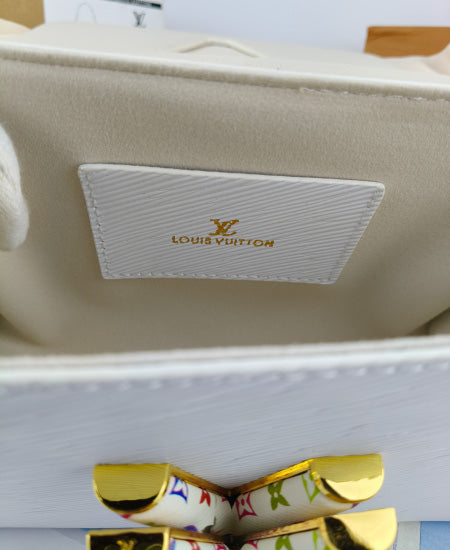 Louis Vuitton LV x TM Twist MM Slim M13678