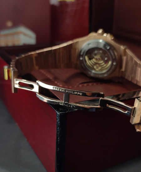PP Nautilus 3700J Rose Gold Black Dail Watch