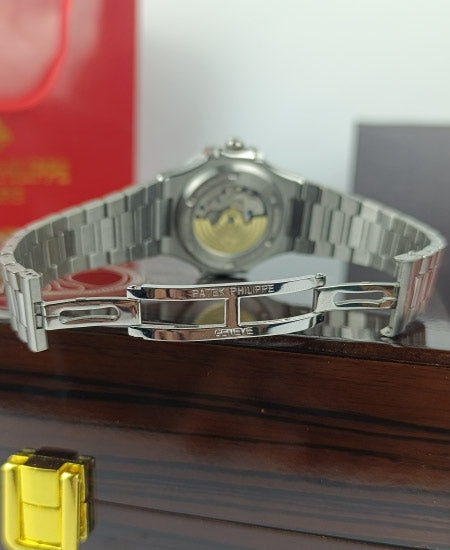PP Watch 5740-1G Nautilus Tiffany Dial