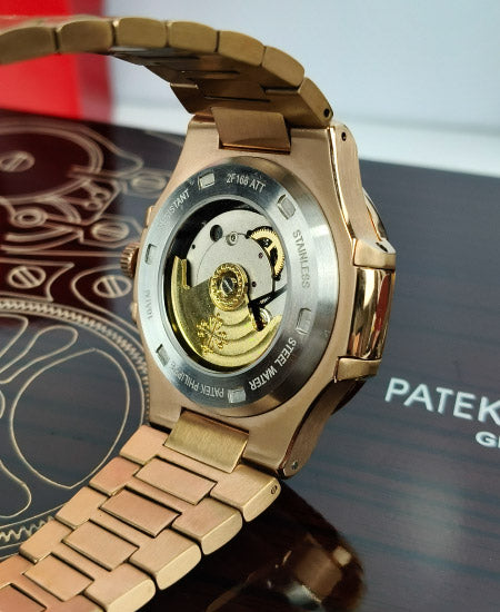 PP Watch 5740-1G Nautilus Black Dial Rose Gold