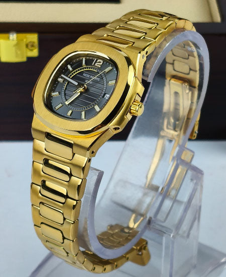 PATEK PHILIPPE Women's Watch NAUTILUS 7011/1