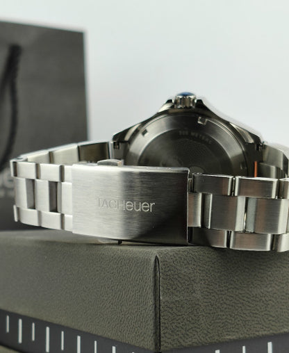 TG Huer Aquaracer PROFESSIONAL 300 WBP5111.BA0013 Men's Watches