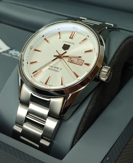 TG Huer Carera Calibre 5 WAR201D.BA0723 watch