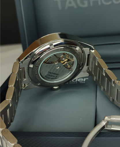 TG Huer Carera Calibre 5 WAR201D.BA0723 watch