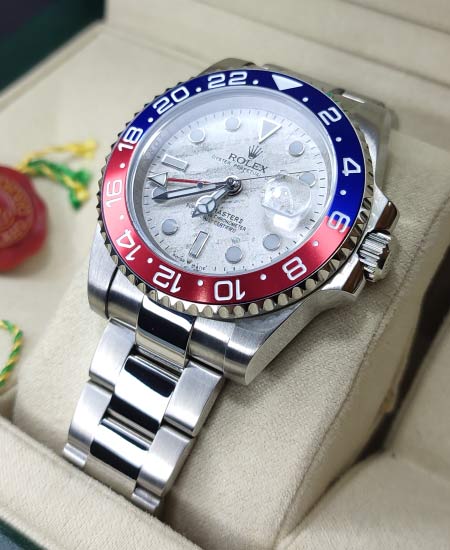 Rolx Oyster Perpetual GMT MASTER m126719blro