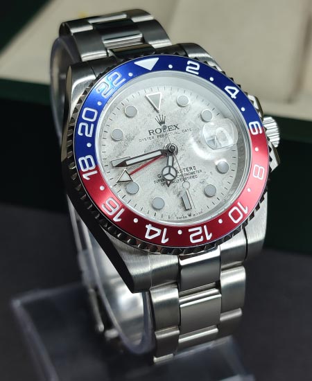 Rolx Oyster Perpetual GMT MASTER m126719blro