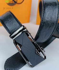 Auto lock Belt