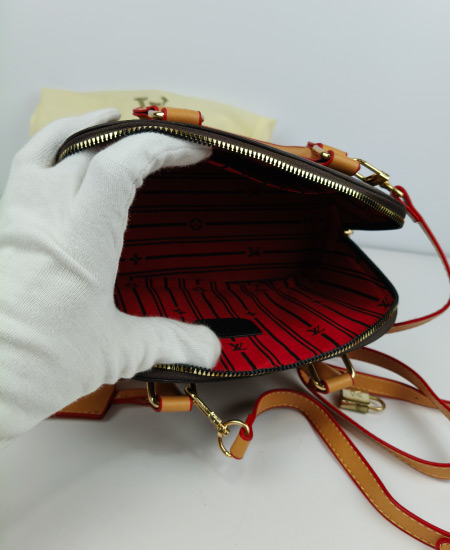 LV Alma Handbag - Image 5