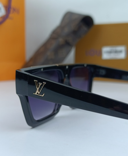 LV Evidence Sunglasses Glossy Black - Image 5