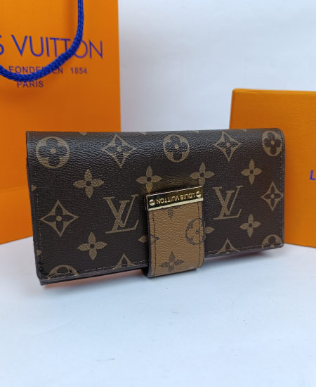 LV Ladies Wallet in Pakistan