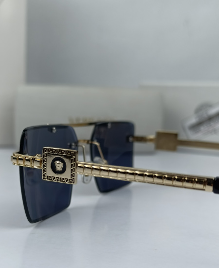 Versace sunglasses in Pakistan