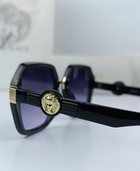 Versace sunglasses in Pakistan