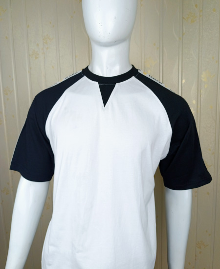 Adidas T-Shirt 1.1 - Image 3