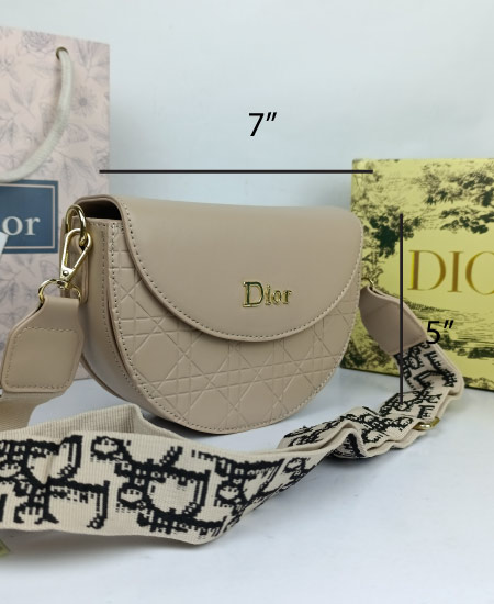 Dior Handbag Apricot - Image 3