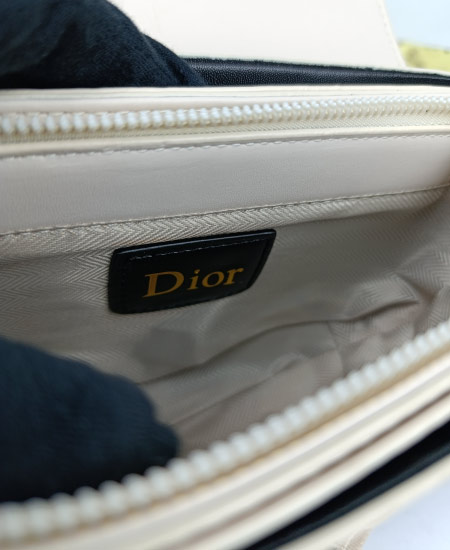 Dior Handbag Beige - Image 6