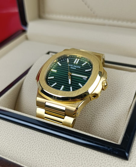 PATEK PHILIPPE Watch 5711 Golden Green - Image 3