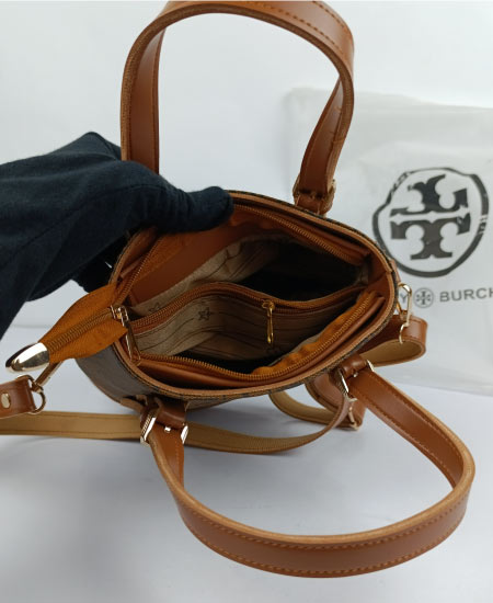 Torry Burch Bucket Handbag - Image 4