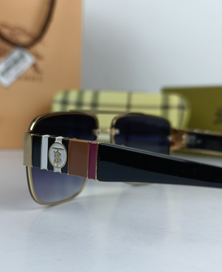 Burberry Sunglasses in Pakistan