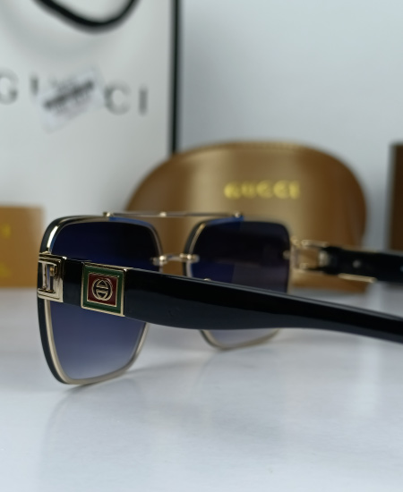 Gucci Sunglasses 012 - Image 4