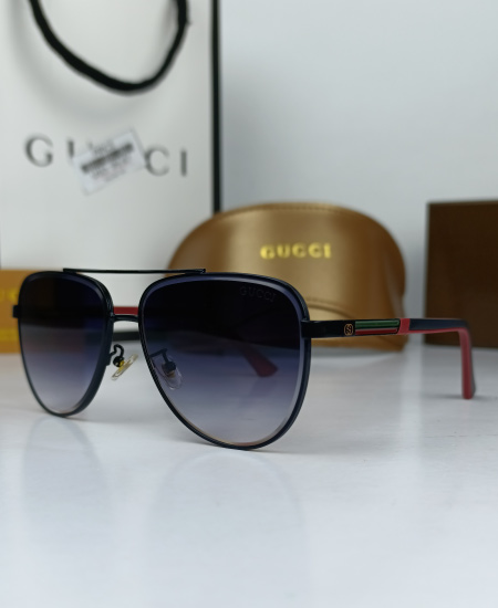 Gucci Sunglasses Aviator Black - Image 3