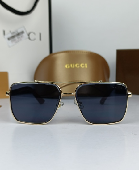 Gucci Sunglasses Golden Black - Image 3