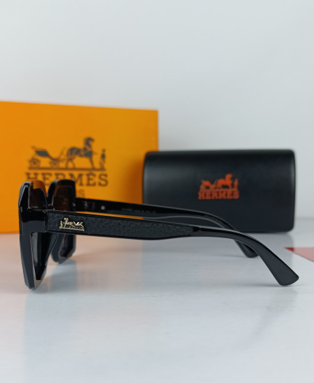 Hermes Sunglasses Women's HR001 - Image 4