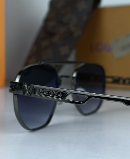 LV Sunglasses Retro Gun Metal LV25 - Image 4