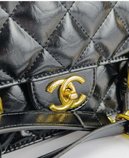 Chanel Vintage Handbag - Image 3