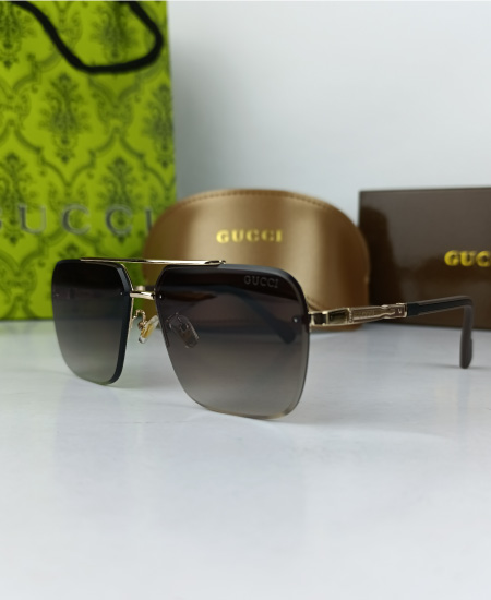 Gucci Sunglasses GG06