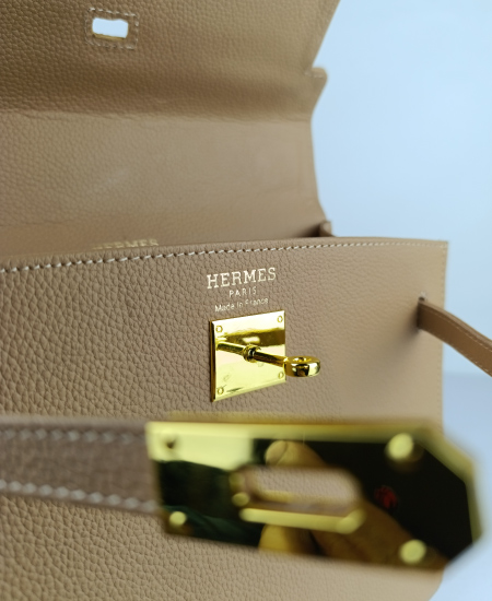 1.1 Hermes Kelly Handbags Beige in Original Leather - Image 4