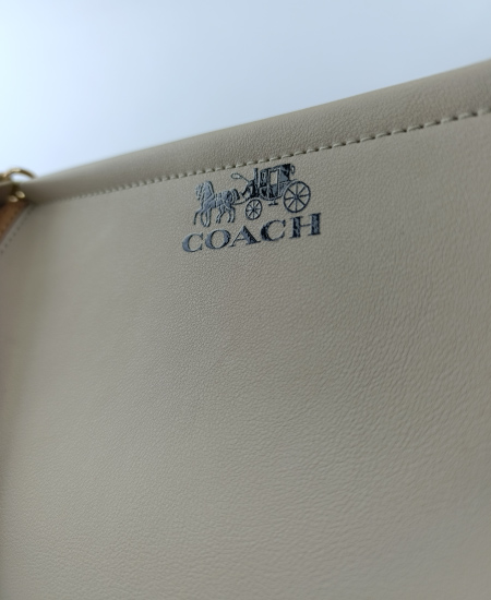 1.1 Coach Popup Handbag - Image 7