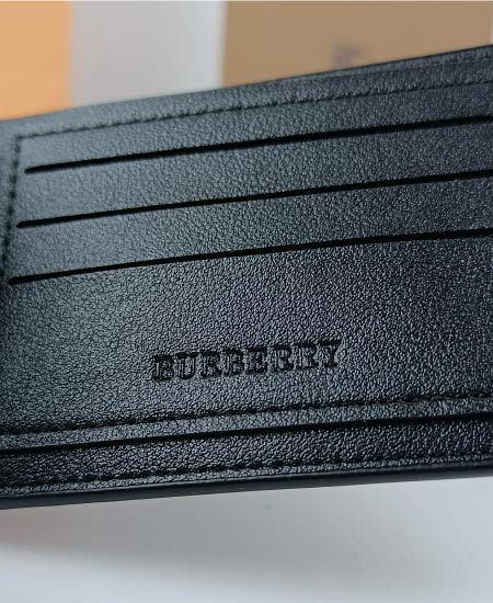 Burberry Men's Wallet 235 - Image 5