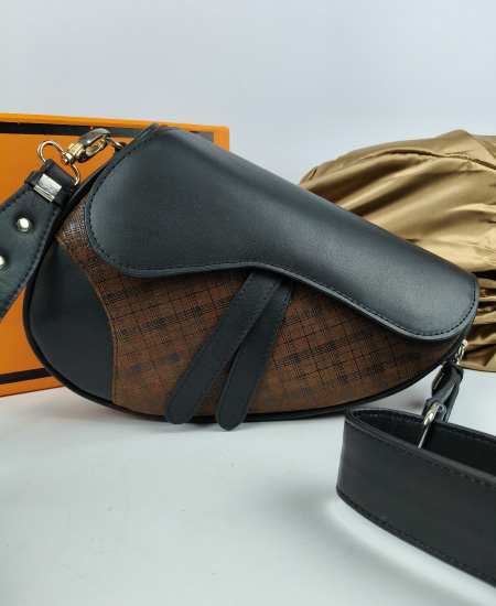 1.3 DIOR Saddle Brown Leather Handbag - Image 5
