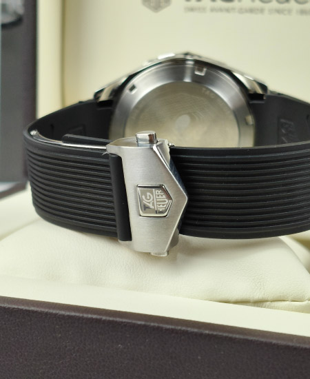 Tag Heuer Aquaracer WBP5110.FT6257 Black Men's Watch - Image 7