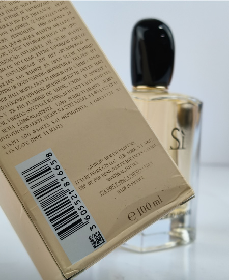 Giorgio Armani Perfume - Image 3
