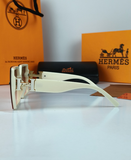 Hermes Sunglasses Women's HR005 - Image 3