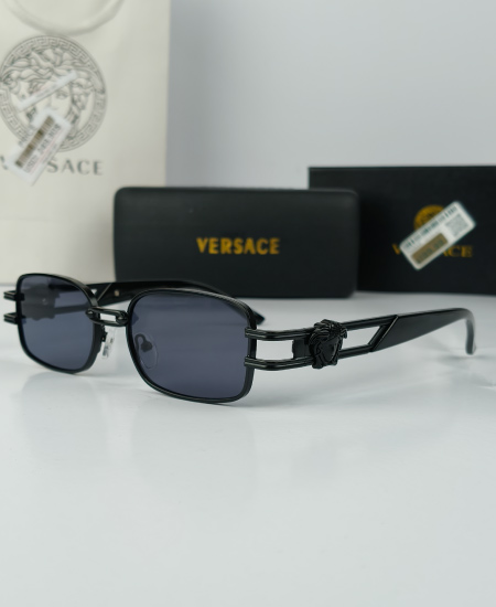 Versace Black Rectangular Sunglasses VR033
