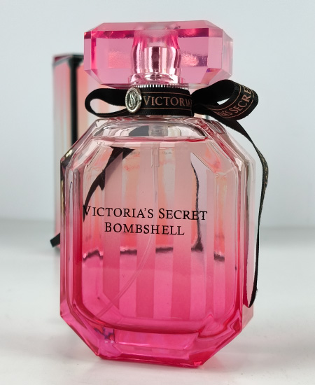 Victoria's Secret Bombshell Perfume - Image 4