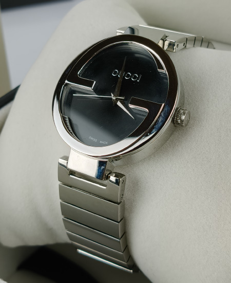 Gucci Interlocking YA13330 Black Dial Watch