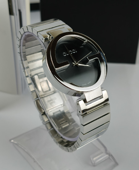 Gucci Interlocking YA13330 Black Dial Watch - Image 3