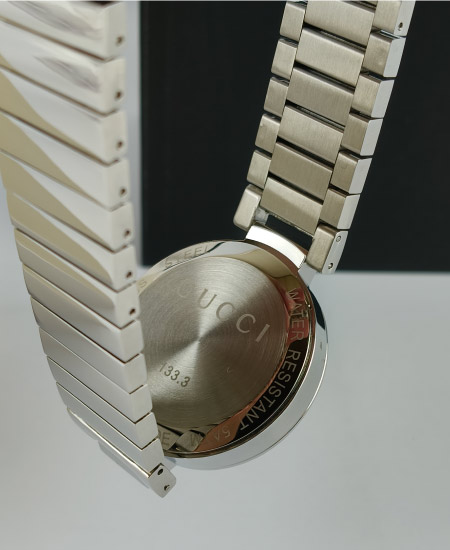 Gucci Interlocking YA13330 Black Dial Watch - Image 4