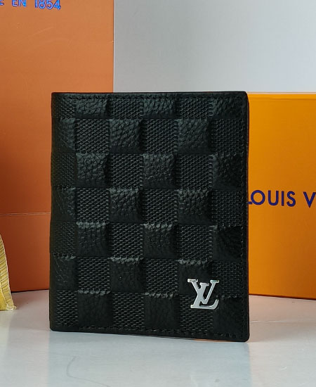 LV Men's Leather Wallet Black