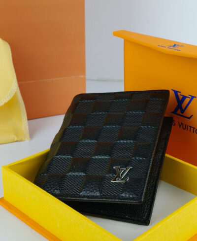 LV Men's Leather Wallet Black 181B - Image 4