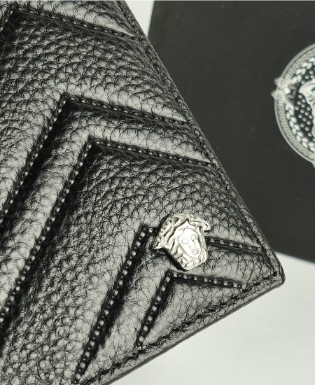 Versace Men's Leather Wallet 881 - Image 3