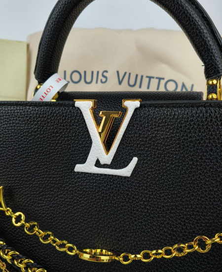 1.1 LV Capucines BB M12345 Black Handbag - Image 5