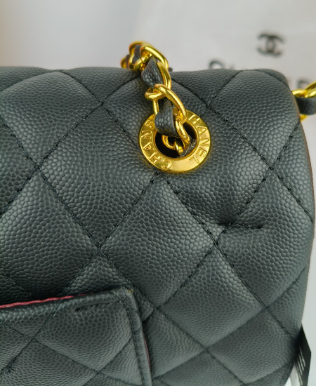 CHANEL Chevron Classic Black Handbag - Image 7