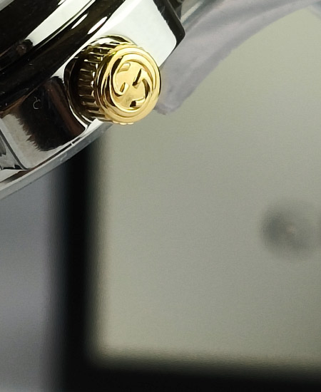 Gucci Green Watch for Ladies - YA126511 - Image 3