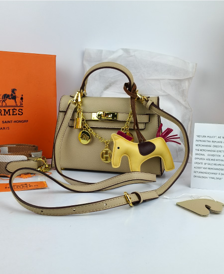 Hermes Mini Kelly Handbags Beige - Image 4